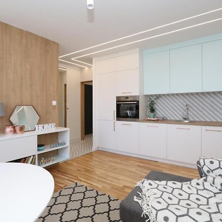 Romaszewskiego Zoliborz Bedroom Pokoj Metro 바르샤바 외부 사진