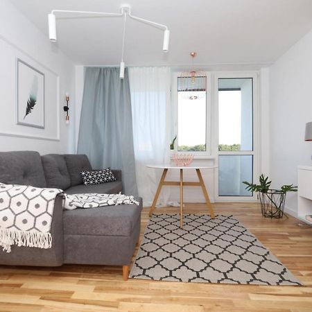 Romaszewskiego Zoliborz Bedroom Pokoj Metro 바르샤바 외부 사진