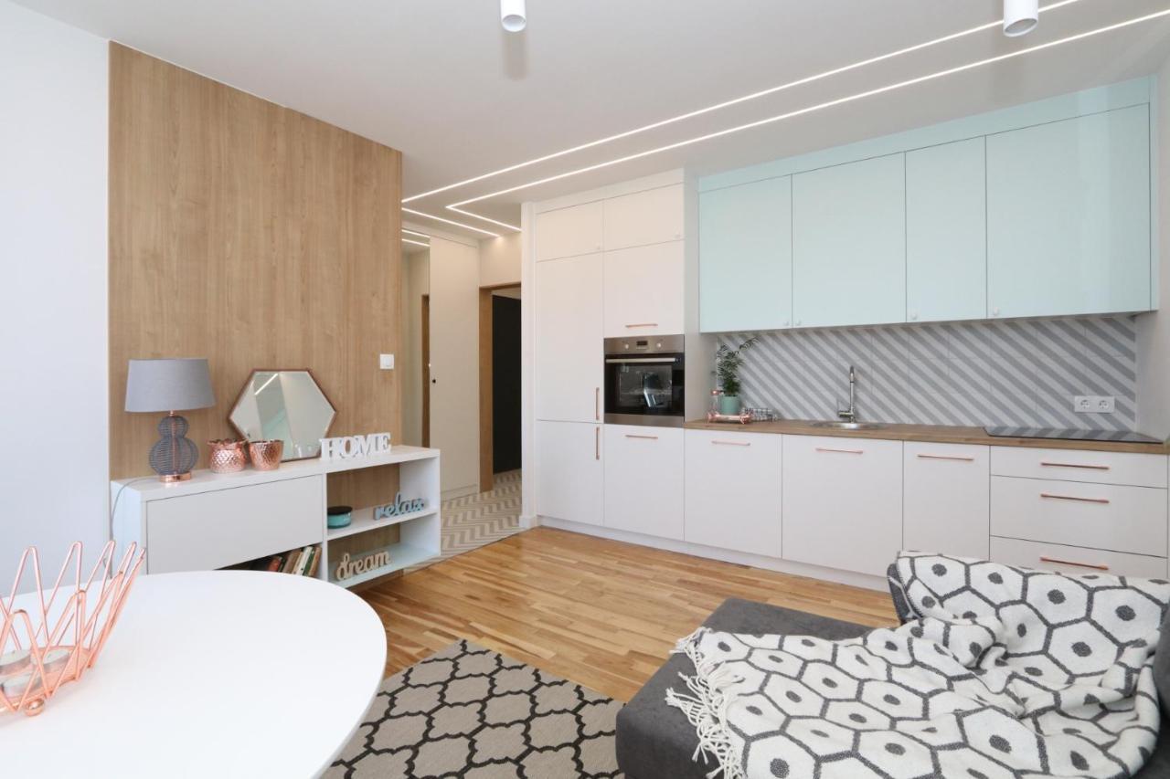 Romaszewskiego Zoliborz Bedroom Pokoj Metro 바르샤바 외부 사진