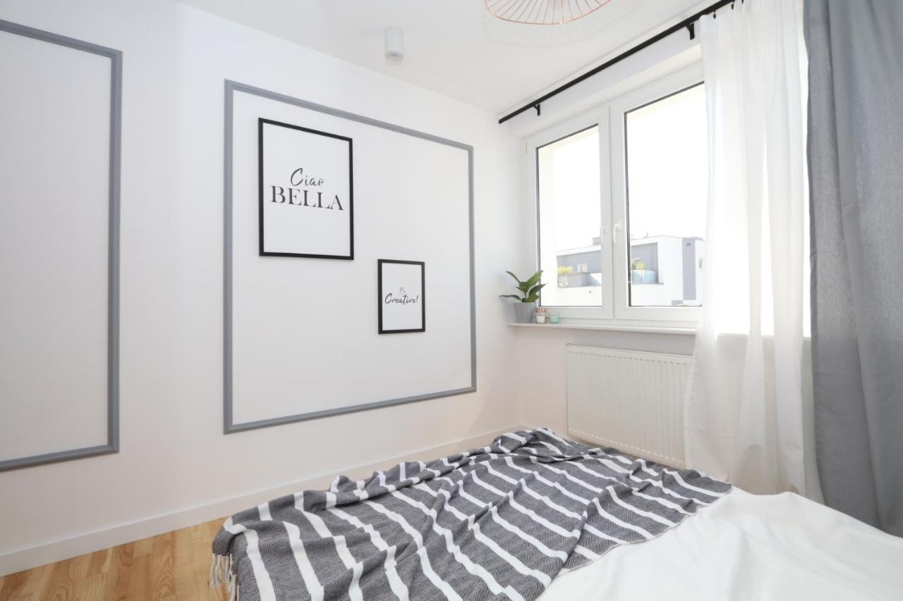 Romaszewskiego Zoliborz Bedroom Pokoj Metro 바르샤바 외부 사진