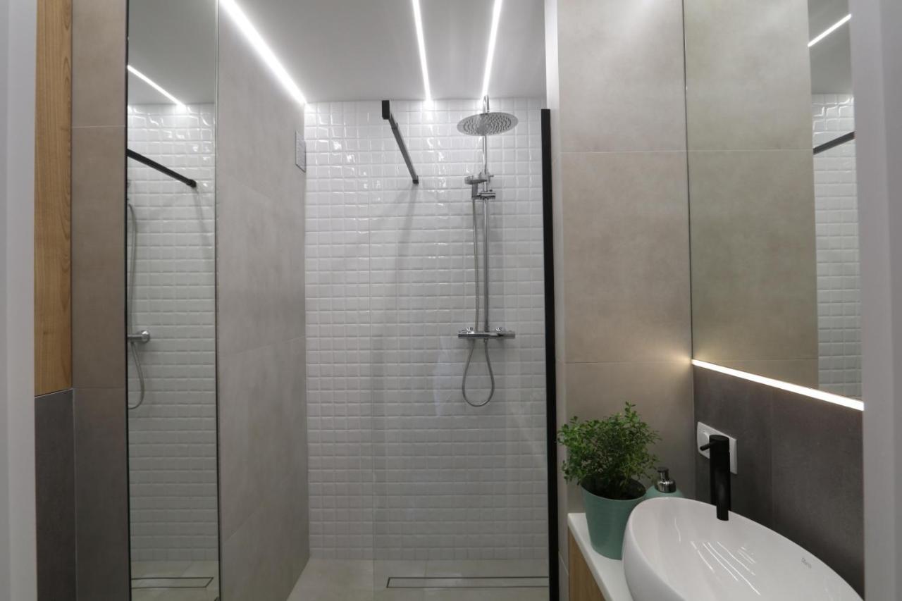 Romaszewskiego Zoliborz Bedroom Pokoj Metro 바르샤바 외부 사진