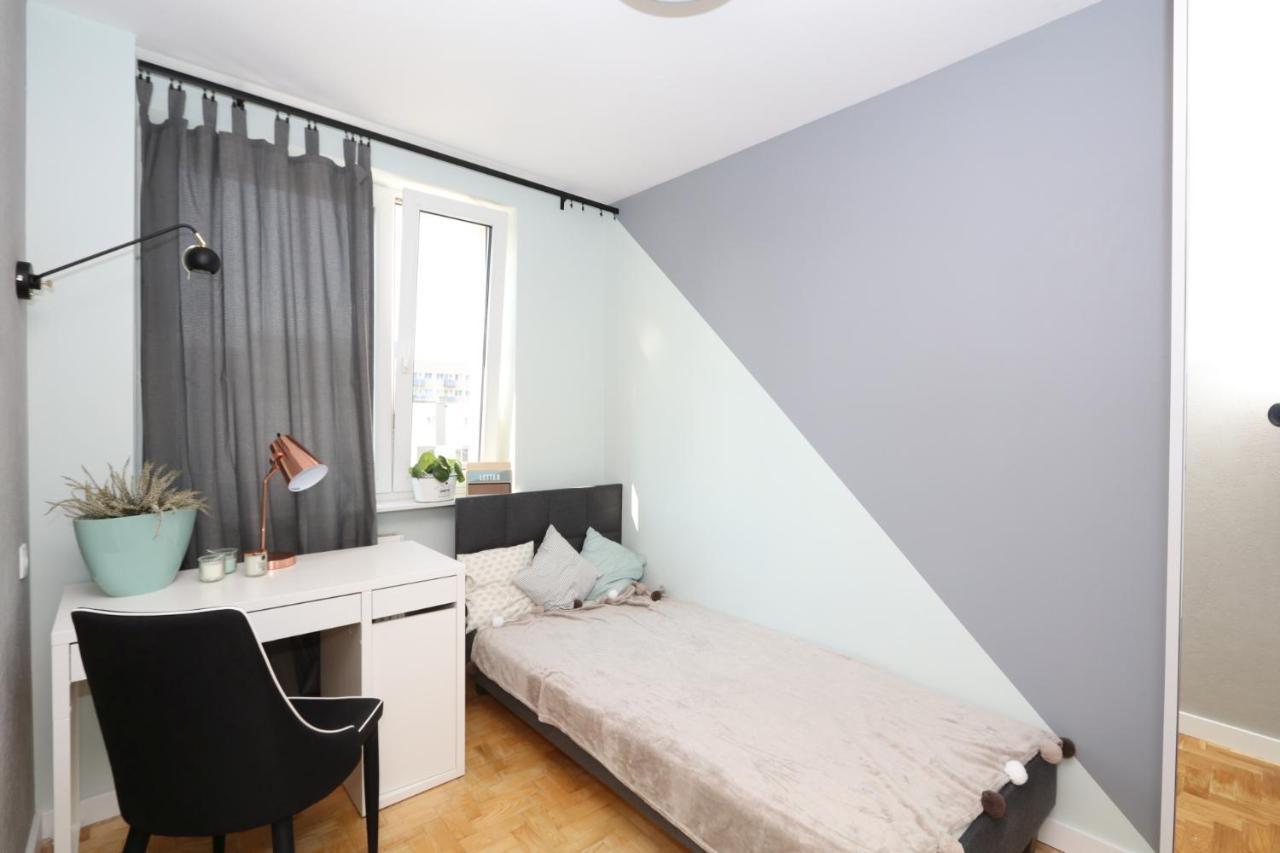 Romaszewskiego Zoliborz Bedroom Pokoj Metro 바르샤바 외부 사진