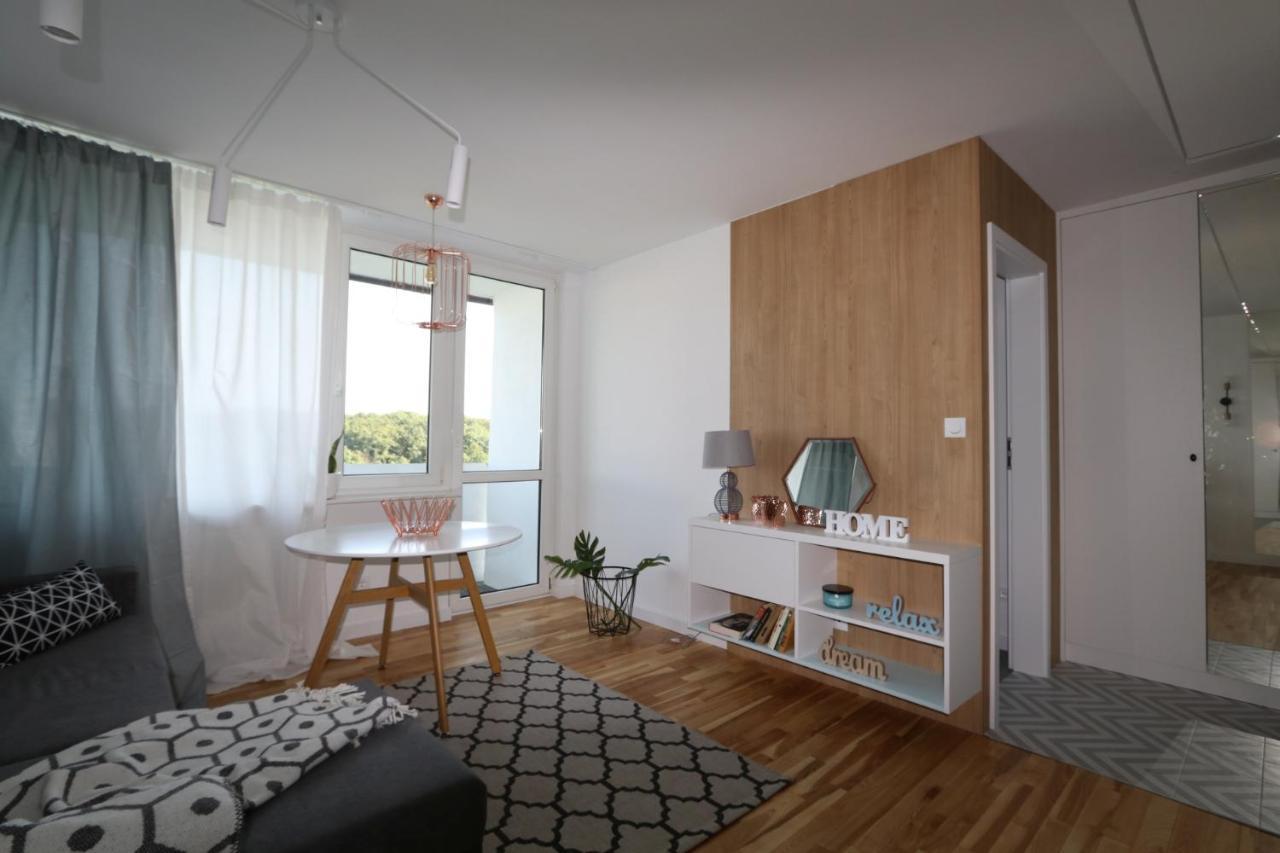 Romaszewskiego Zoliborz Bedroom Pokoj Metro 바르샤바 외부 사진