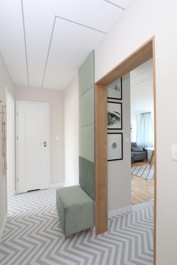 Romaszewskiego Zoliborz Bedroom Pokoj Metro 바르샤바 외부 사진